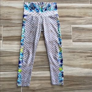 Niyama Sol Crop Leggings